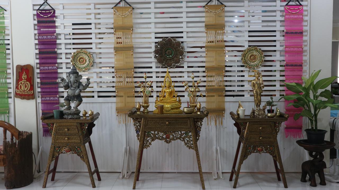 โรงแรมเรือนพนเอก เชียงราย ภายนอก รูปภาพ