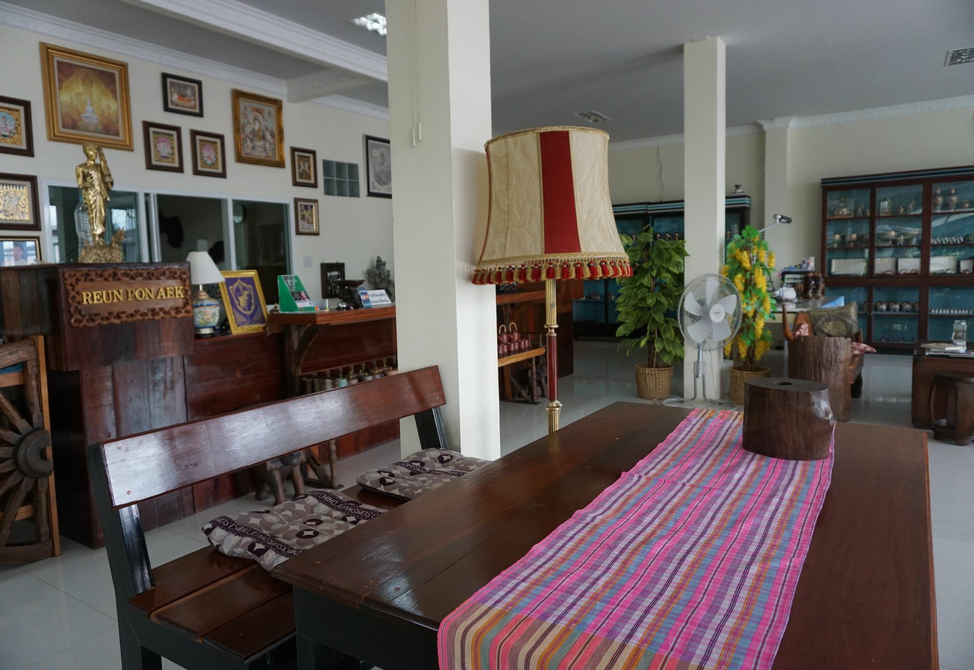 โรงแรมเรือนพนเอก เชียงราย ภายนอก รูปภาพ